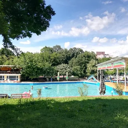 рива Szálloda 3*