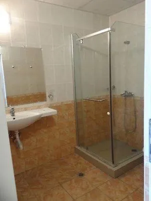 рива Szálloda 3*